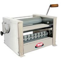 Sobadora con Raviolero de 300 mm. Manual – Incluye Bandeja