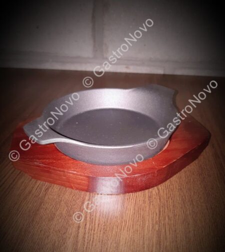 Plato Provoletero de Hierro con Base de Madera