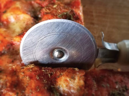 Rueda Corta Pizza c/ Mango Polipropileno - Imagen 2
